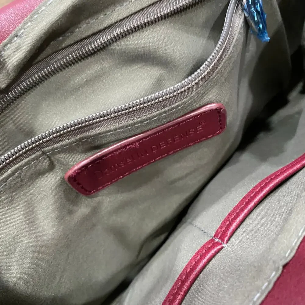 Damsel In Defense Concealed Carry Purse Cranberry Janie’s Gotta Crossbody Bag - Picture 4 of 16